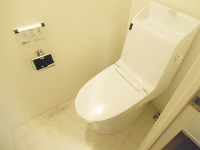 アルテシモアクトのトイレ|洗浄便座の付いたトイレになります！