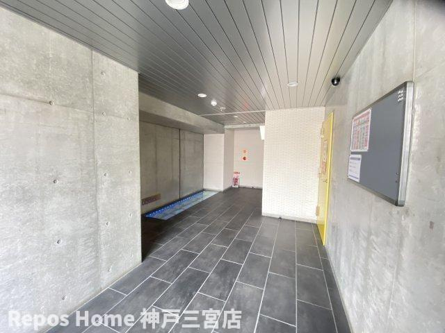g+のエントランス