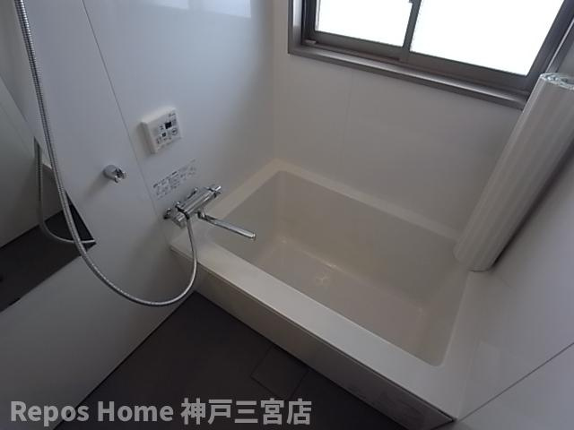 g+の浴室