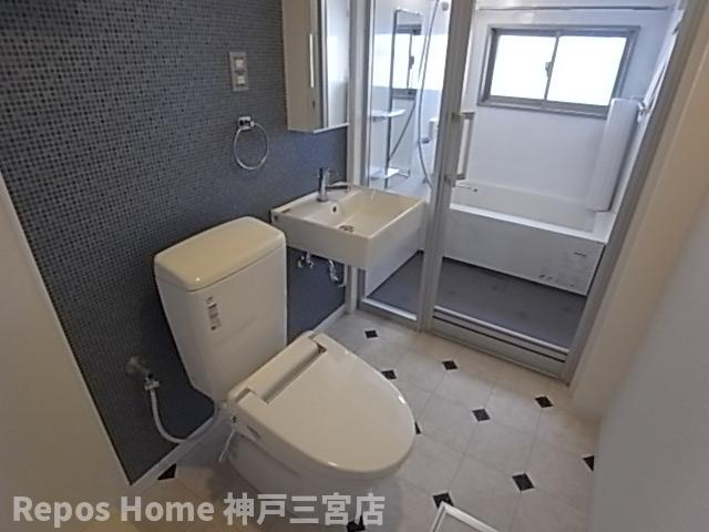 g+のトイレ