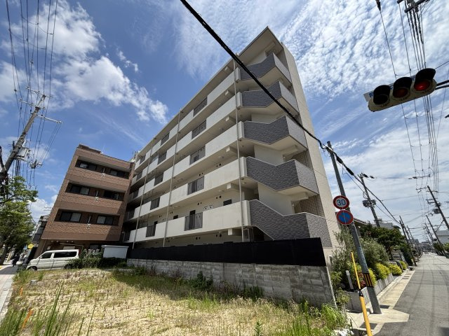 ラ・ビィNAKAZENの外観