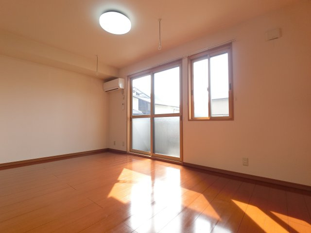【寝室】 | ロイヤルクレッセント西登戸　弐番館