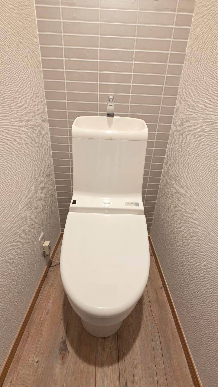 南鴻池町２丁目　中古戸建のトイレ
