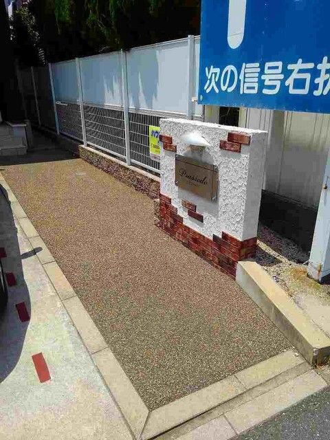 プラシードのエントランス