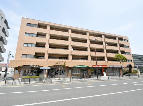 ファミール曽根