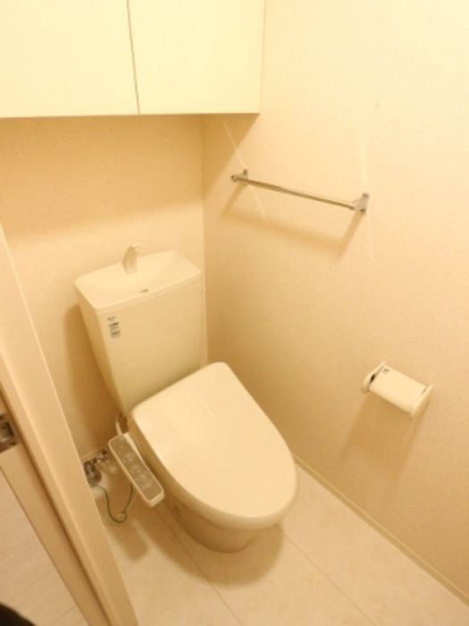 アスタリスクのトイレ|コンパクトで使いやすいトイレです