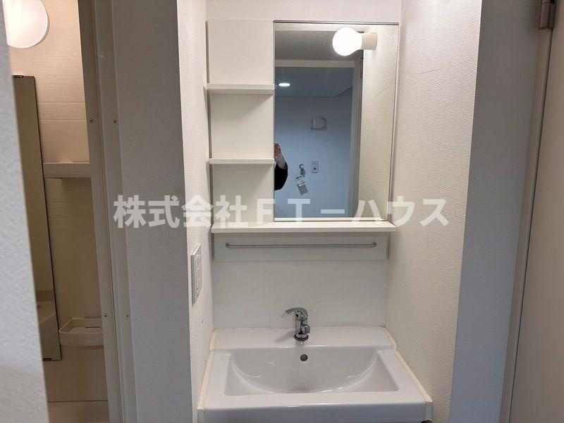Premier Court 原木中山(プレミアコートバラキナカヤマ)の洗面所