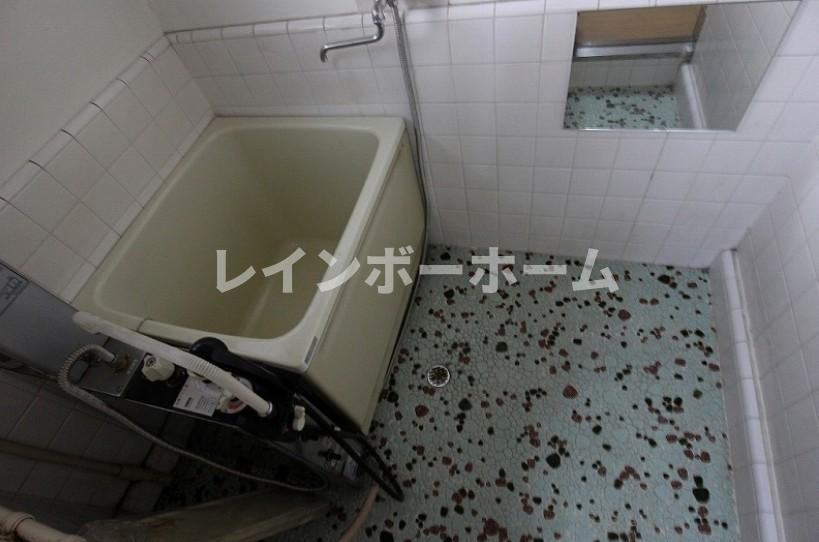 遠藤アパートの浴室