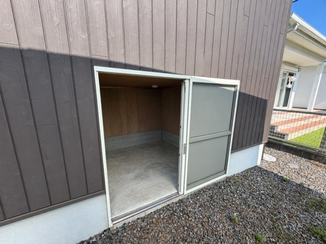【収納】 | 蓑原町 2,750万円 | 外部収納