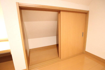 ロフトにある収納です。
