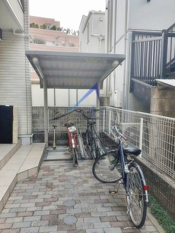 アニュ－グレイス新井薬師のその他共用部分|駐輪場です。