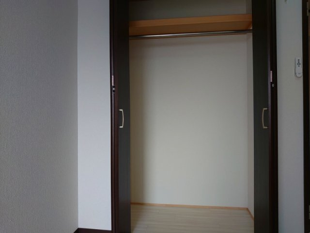 第一マンション寺直の収納