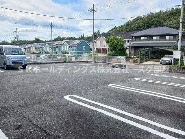 コモドカーサ・アヤⅠの駐車場