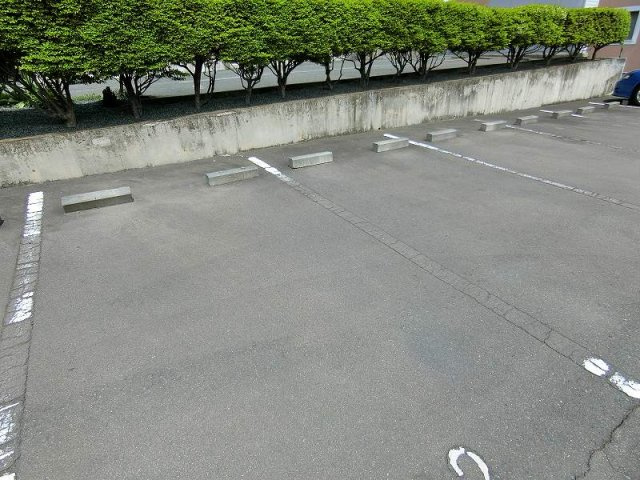 セリーヌＡの駐車場