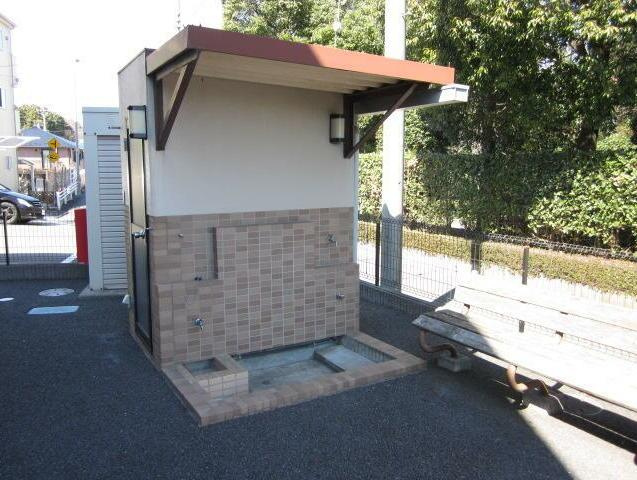 ファミーユ宮前Bのその他共用部分|お手洗い場があります。