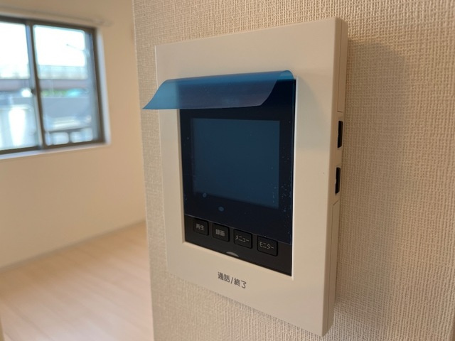 レミエ上平良のセキュリティ|カメラ付インターホン