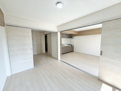 【洋室】 | 藤和さやまハイタウンB棟 | ☆２ＬＤＫの暮らしやすいお住まい☆お子様のお部屋や趣味のお部屋もご用意いただけます♪