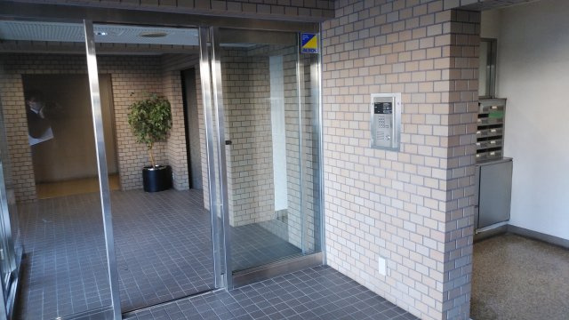 パレッヂ新小岩のエントランス