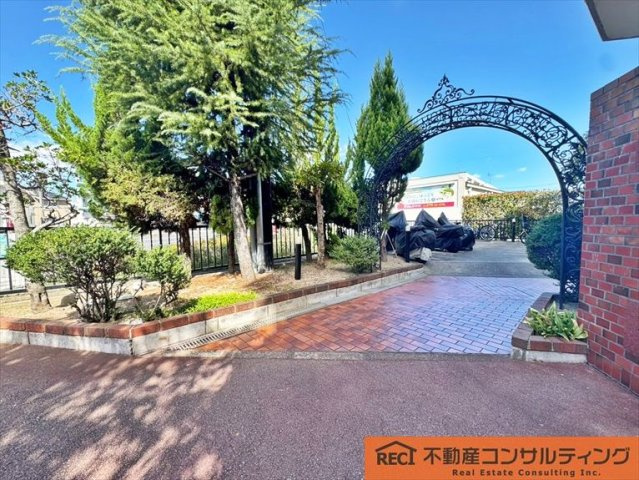 西宮門戸パークハイツのエントランス