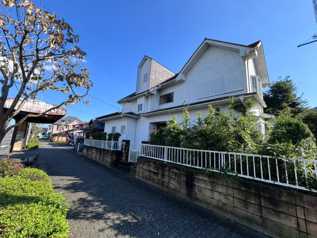 伊奈♪敷地広々約228坪！5LDKのゆとりある中古戸建の外観