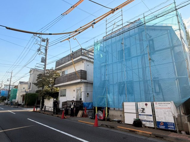 練馬区中村2丁目　新築戸建の前面道路含む現地写真|現地写真

現地ご見学希望・資料請求などお気軽にお問い合わせ下さい！
03-5990-5201