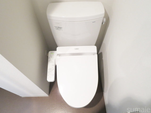 アルマドーラ王子のトイレ|温水洗浄機能付きトイレです