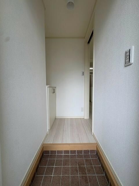 クレール中島の玄関