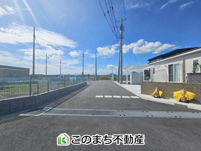ワイウッドコートさくら市大中第1期の前面道路含む現地写真|前面道路含む現地写真