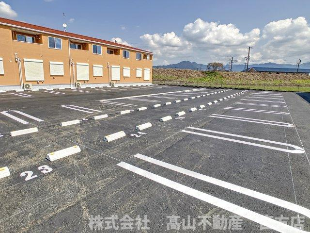 プロスペリティ直方Ⅰの駐車場
