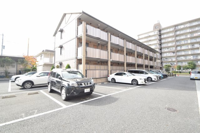 パークサイド西船の駐車場|駐車場があります