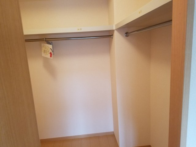 パークサイド西船の収納|嬉しいウォークインクローゼット付