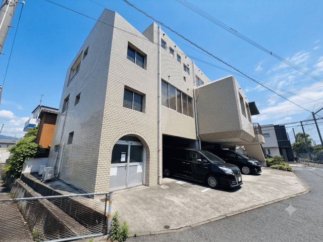 福岡県福岡市早良区飯倉２丁目 14-25の外観