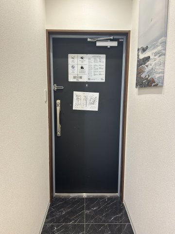 ザ ピーク チヨザキの玄関