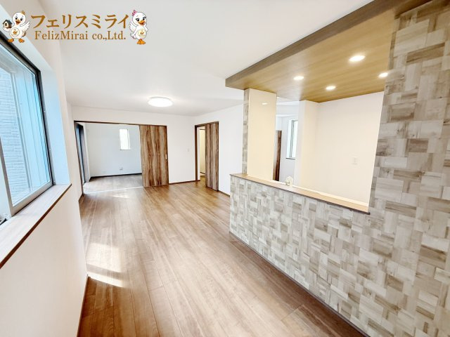 全１１１棟　北須磨タウン　I-２号棟の居間・リビング|◎本日ご見学可能です♪
◎当社限定！ご成約特典キャンペーン実施中♪
◎住宅ローンに自信有♪
◎地元スタッフが対応致します♪