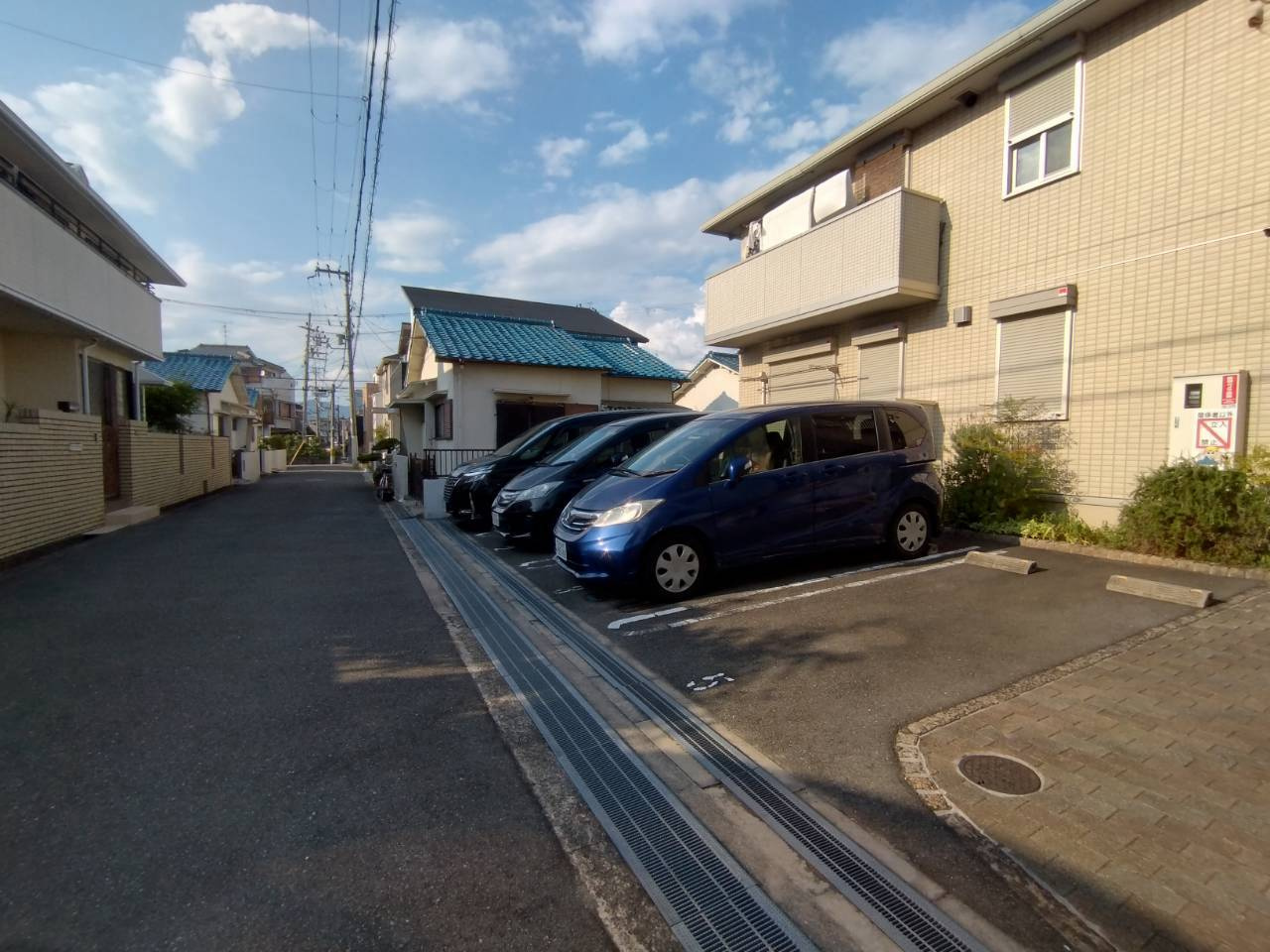 サンハイムの駐車場