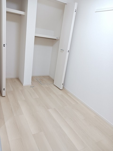 パークサイド針崎　弐番館の収納