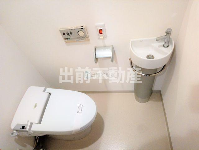 コンフォリア西早稲田のトイレ