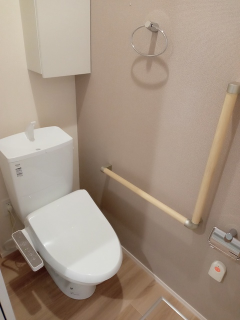 （シニア限定）たからまちVillageのトイレ|ライフリズムセンサーで見守り出来て安心