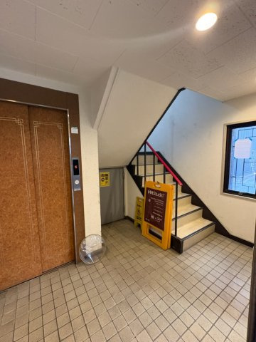 三洋谷町ビル4階