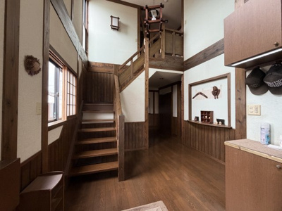 【玄関】 | 蓑原町　2,100万円
