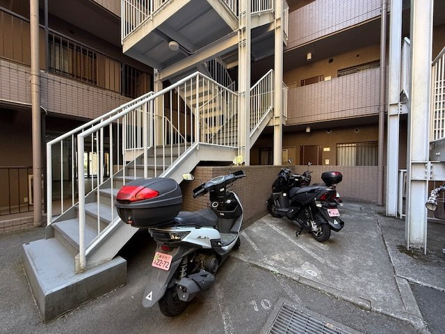 藤沢西ガーデンハウス　の駐輪場