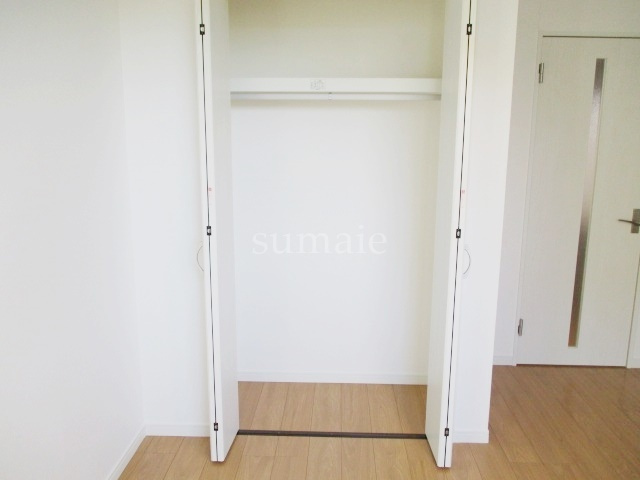 アドニスⅡの収納|居室の収納です☆