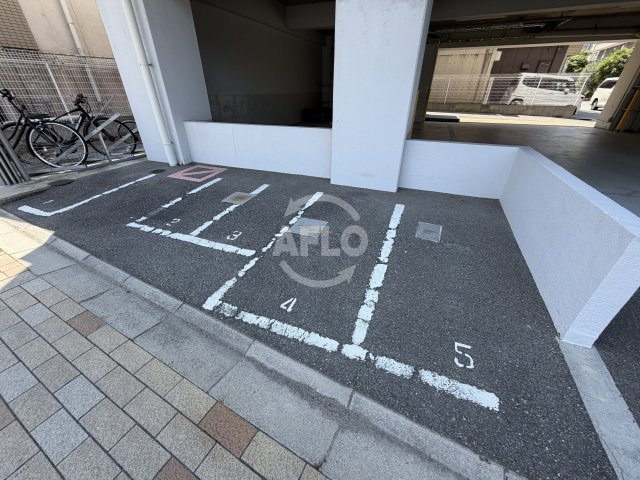 ライブガーデン江坂Ⅳのその他|バイク置き場