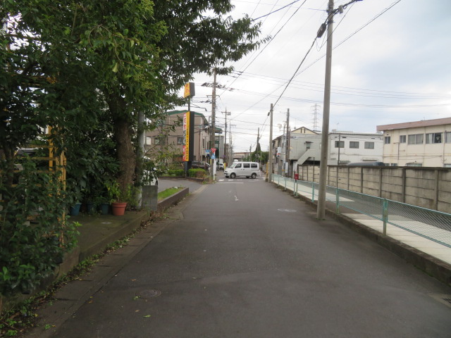 八潮市大字木曽根の倉庫