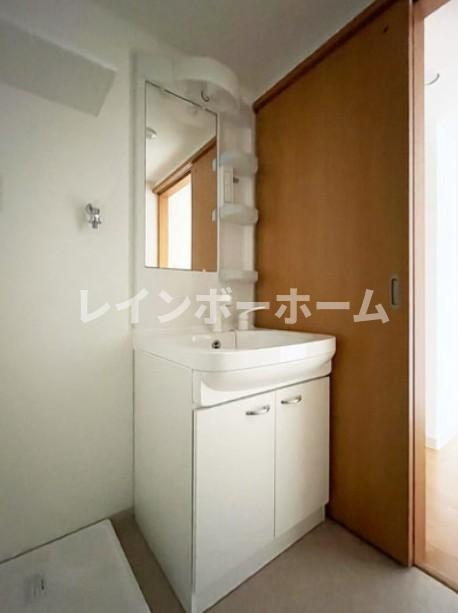 レオ伍拾八番館の洗面所