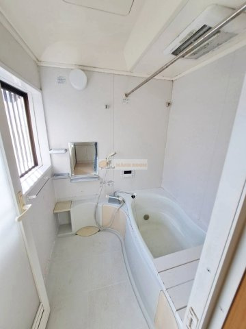 石橋貸家の浴室