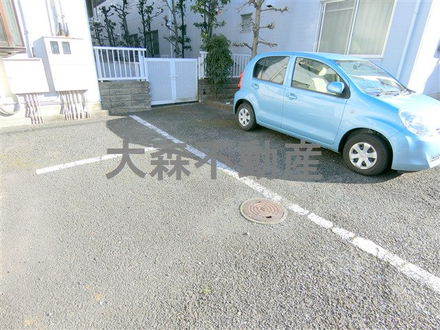 グレースガーデンⅡの駐車場