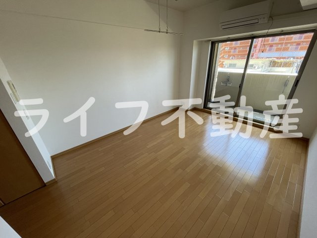 アーク吉田駅前の内装|明るい色調の室内です