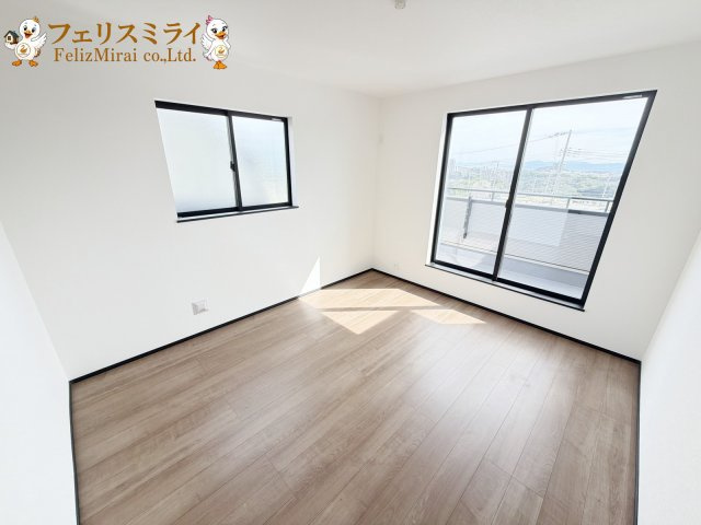 全１１１棟　北須磨タウン　H-２号棟の洋室|◎本日ご見学可能です♪
◎当社限定！ご成約特典キャンペーン実施中♪
◎住宅ローンに自信有♪
◎地元スタッフが対応致します♪