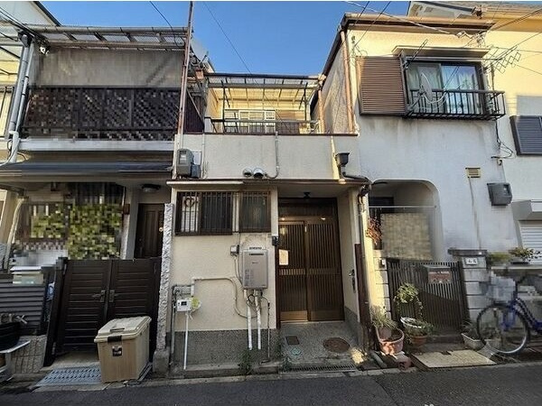 西宮市小松南町1丁目貸家の外観